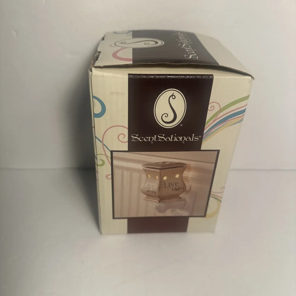 ScentSationals Wax Warmer Tidbits Plug In Warmer Live Love New